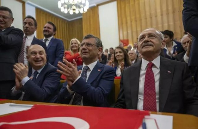 Kılıçdaroğlu veda ederken ağlamıştı!