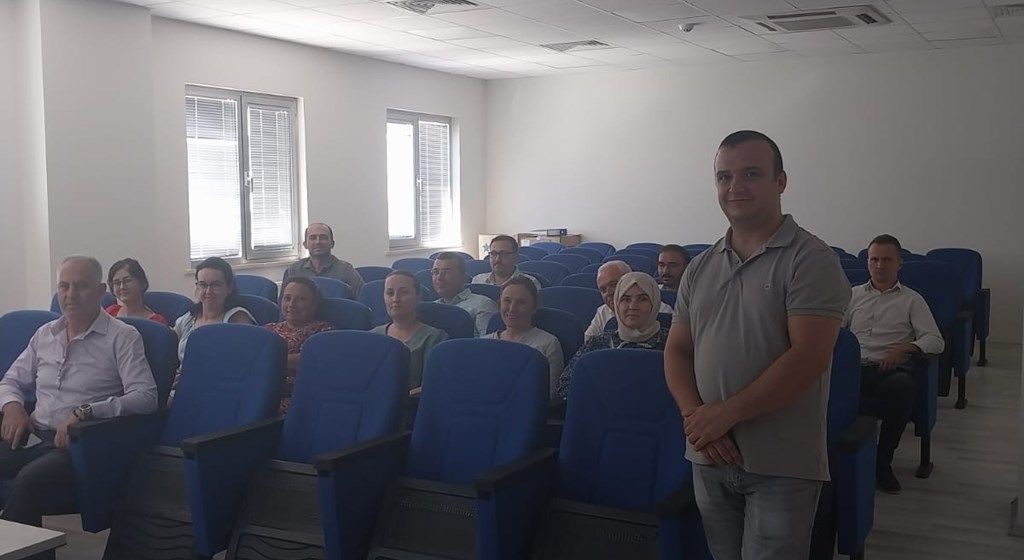Kırklarelinde Koruyucu Aile Hizmet Modeli Bilgilendirme Ve Tanıtım Toplantısı Yapıldı