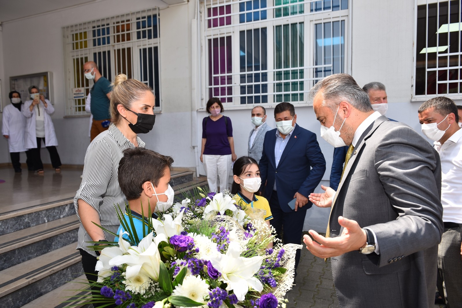 Küçük Yazarlara Sürpriz Ziyaret