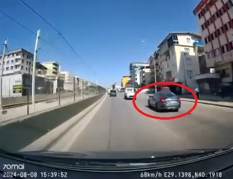 Makas Kazası Kamerada