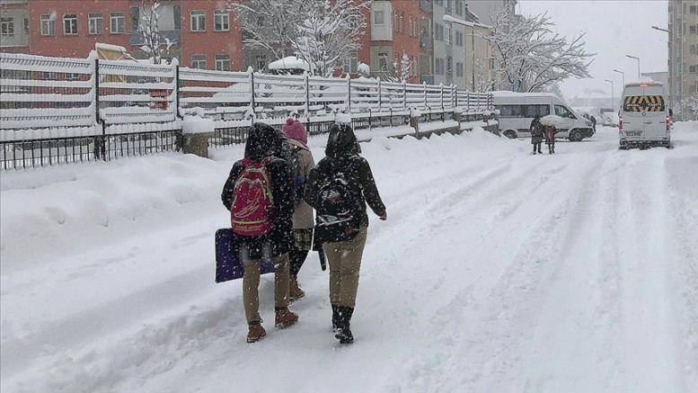 Meteoroloji'den çok sayıda ile uyarı! Bir ilimizde eğitime kar engeli..