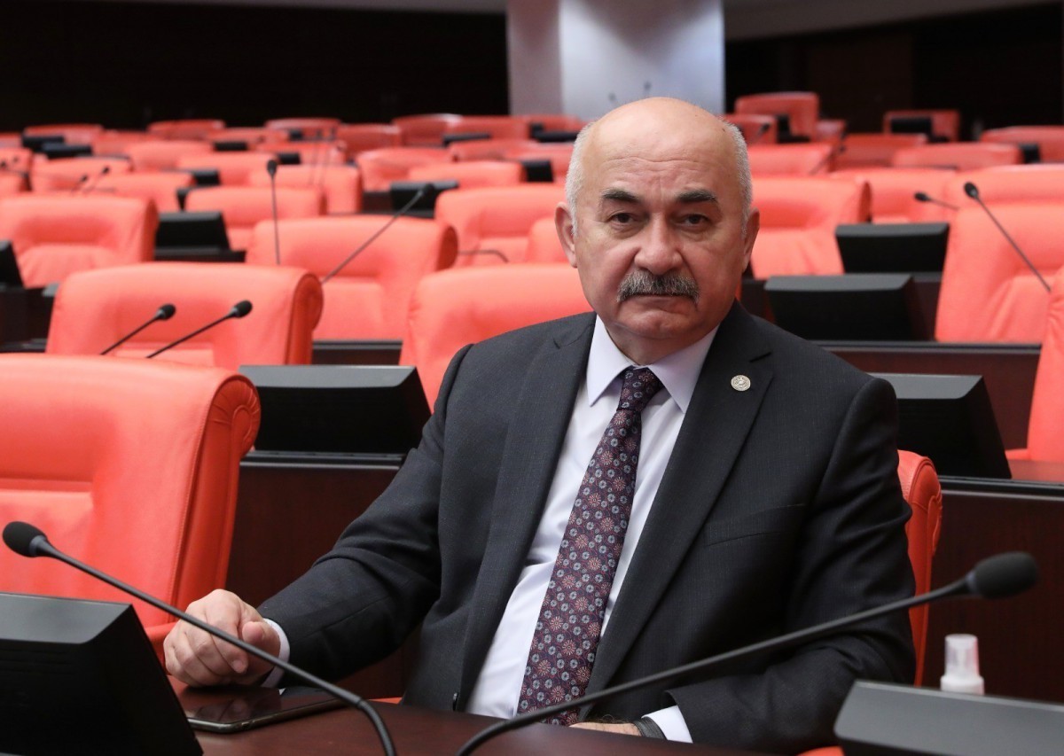 Milletvekili Vahapoğlu: “Sağlıkta Kadro Cetveli Yenilenmeli”