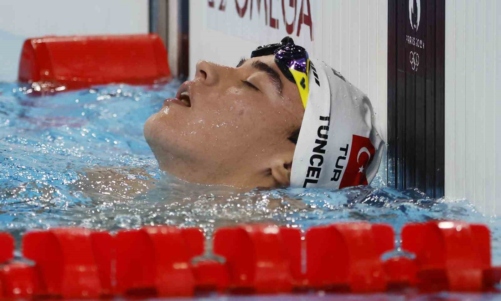 Milli Yüzücü Kuzey Tunçelliden Tarihi Başarı