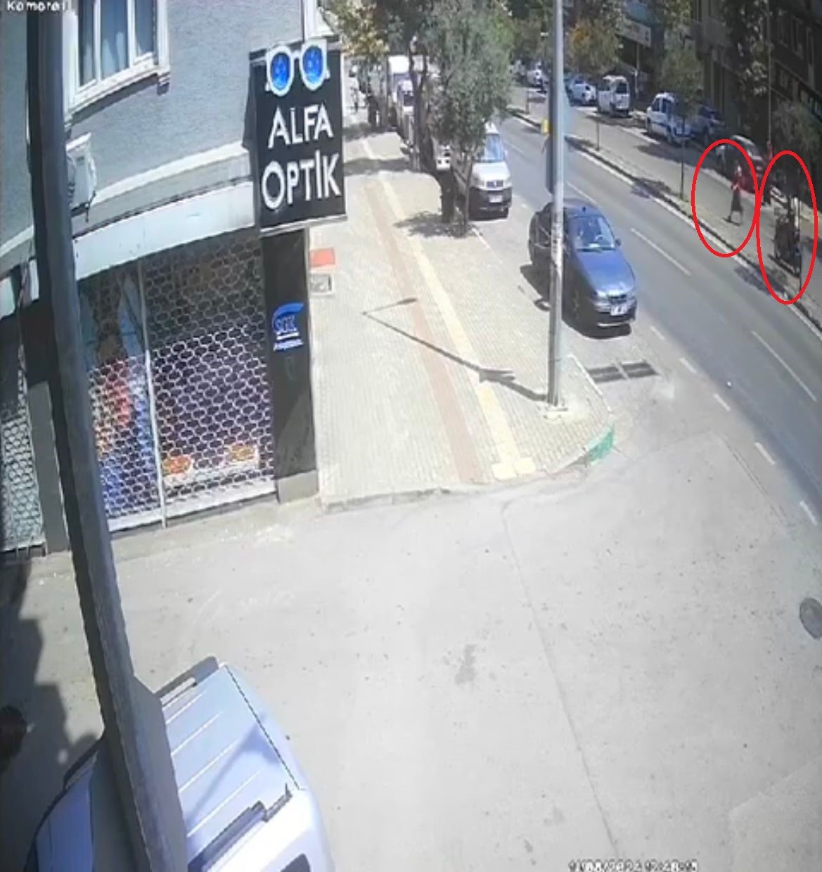 Motosiklet Sürücüsünün Çarptığı Yaşlı Kadın Hayatını Kaybetti...o Anlar Kamerada