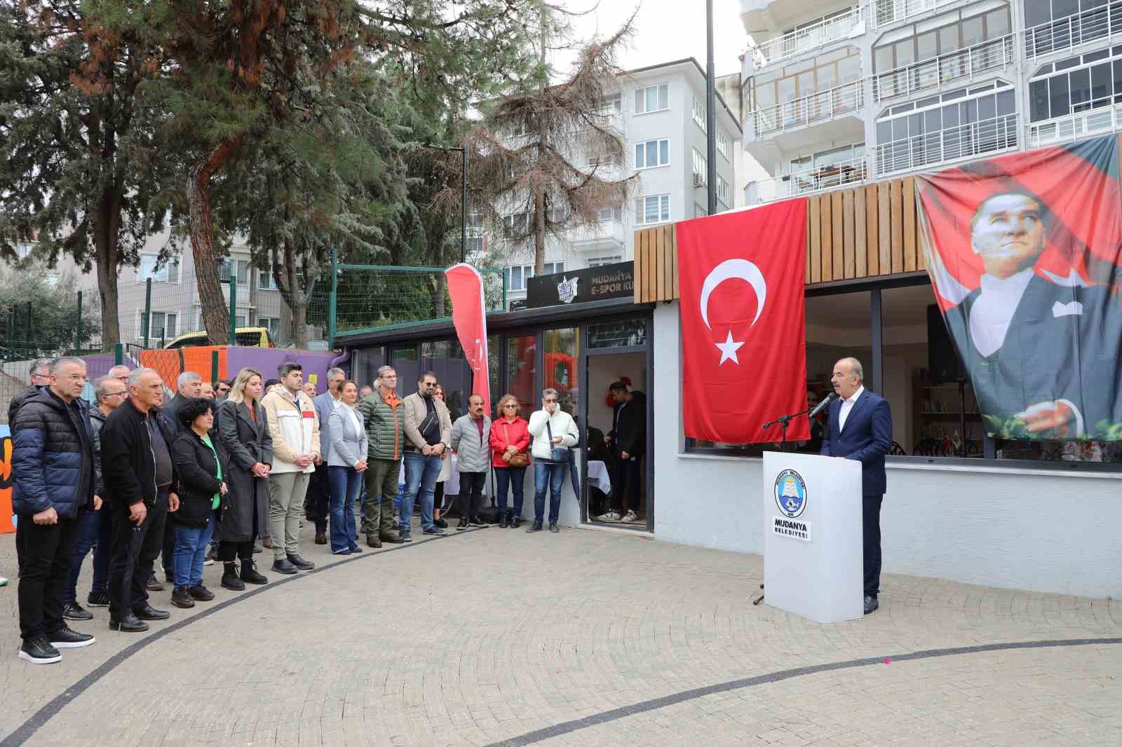 Mudanya Cumhuriyet Gençliği Spor Ve Kültür Evi Açıldı