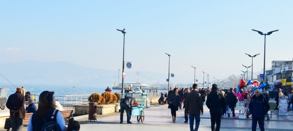 Mudanya sahil doldu taştı