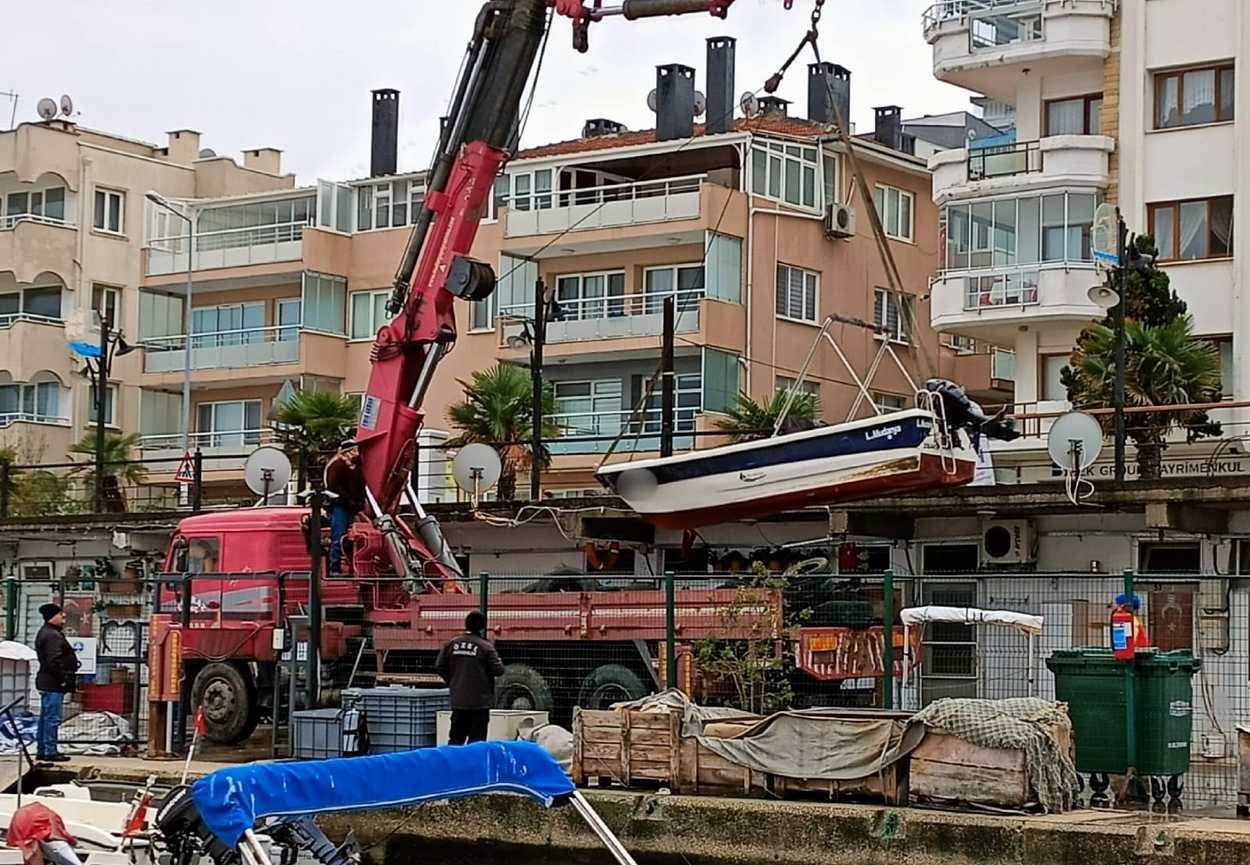 Mudanyada Limandaki Tekneler Battı