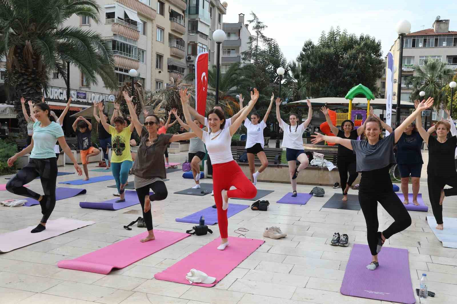 Mudanyada Pazar Sabahı Yoga İle Başladı