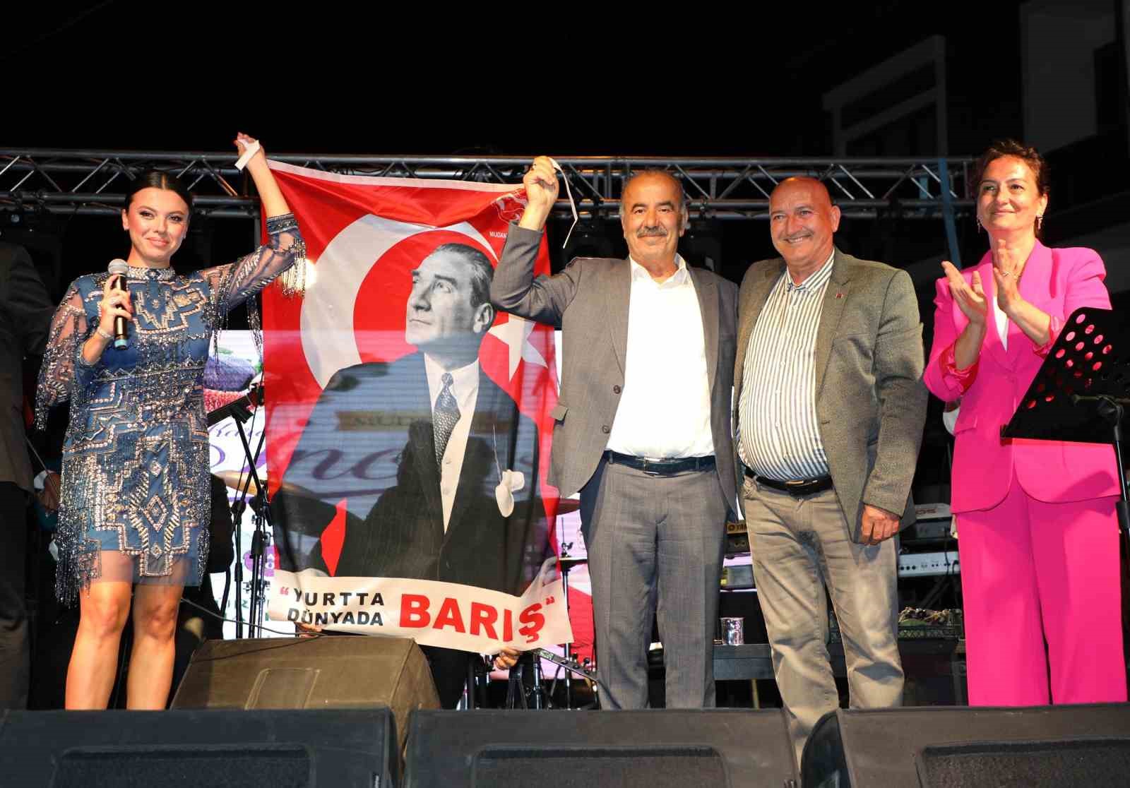 Mudanyada Siyah İncir Şenilği