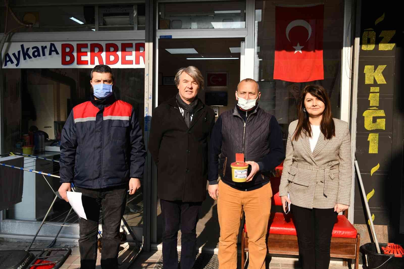 Mustafakemalpaşa Belediyesinden Atık Jilet Projesi