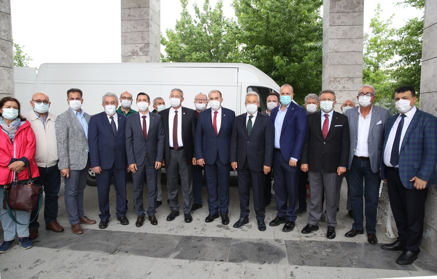 Nilüfer Kubrata Yardım Eli Uzattı