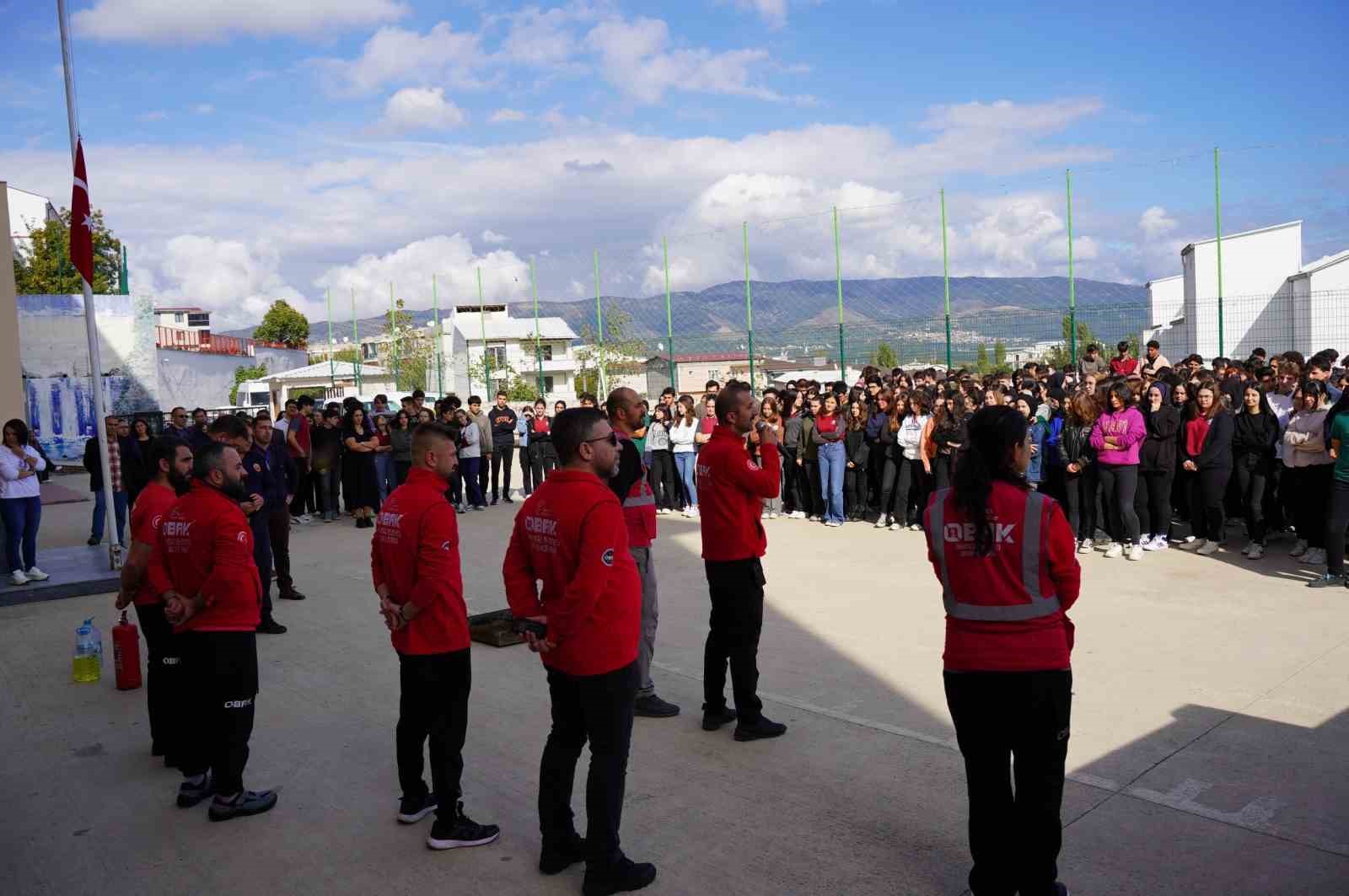 Obak 8400 Kişiye Arama Kurtarma Eğitimi Verdi