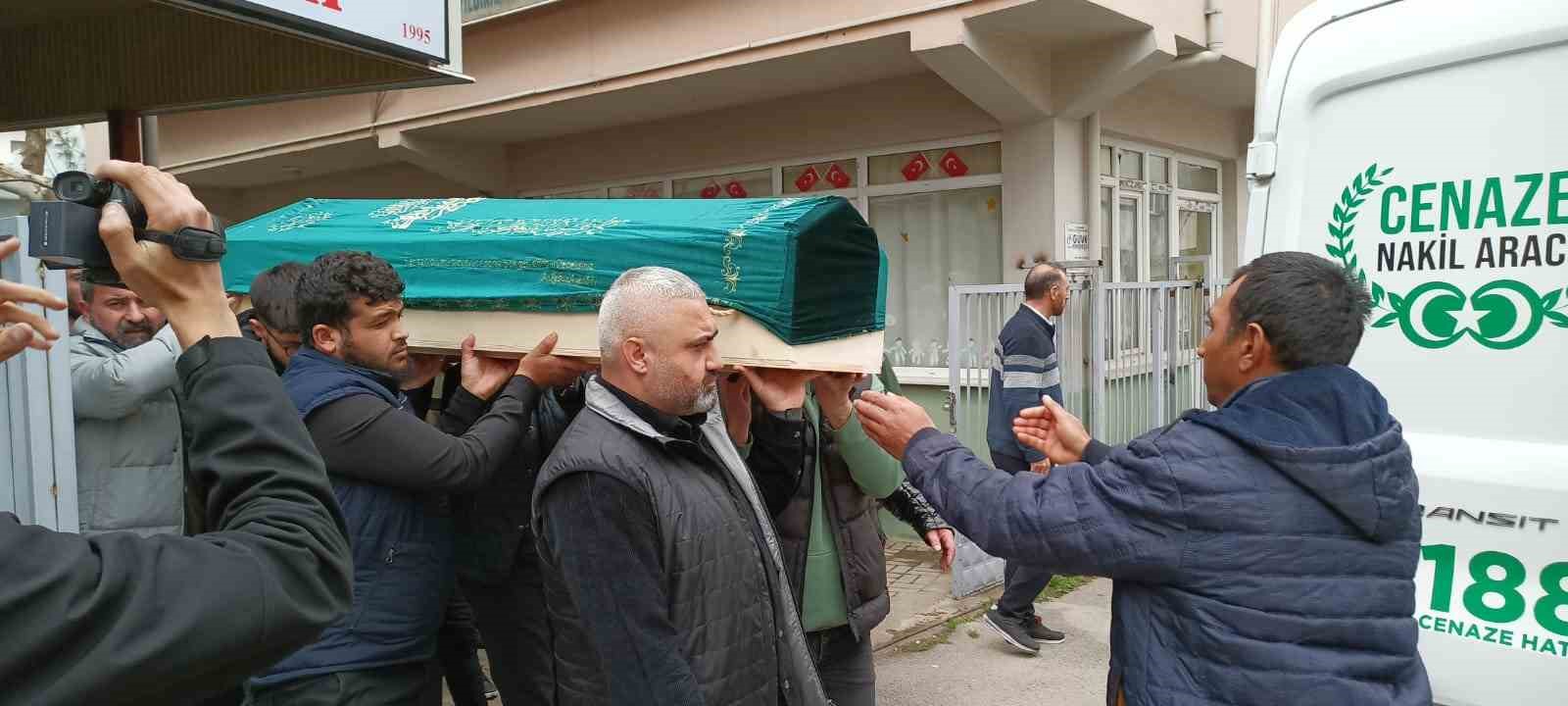 Oda Arkadaşı Tarafından Katledilen Kişi, Gözyaşları İçinde Toprağa Verildi