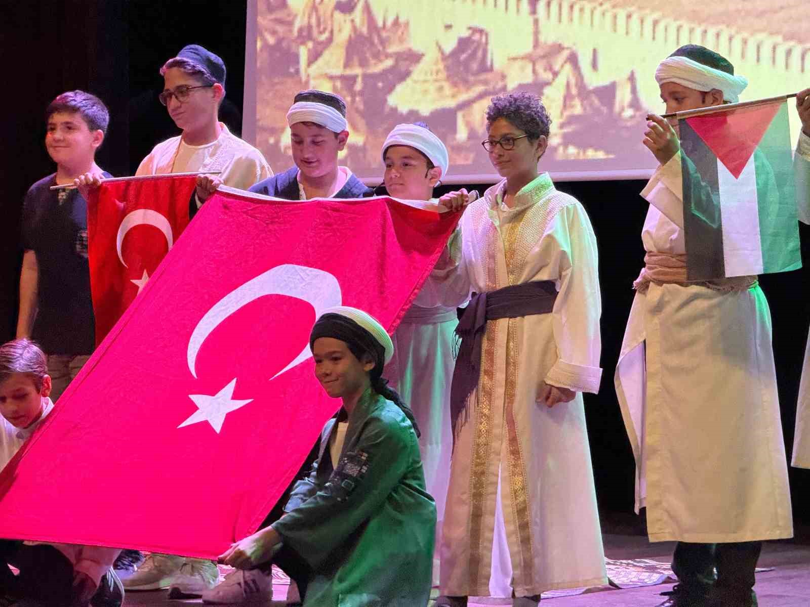Öğrenciler Filistini Unutmadı