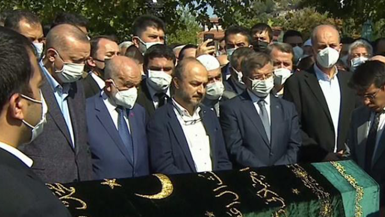 Oğuzhan Asiltürk son yolculuğuna uğurlandı