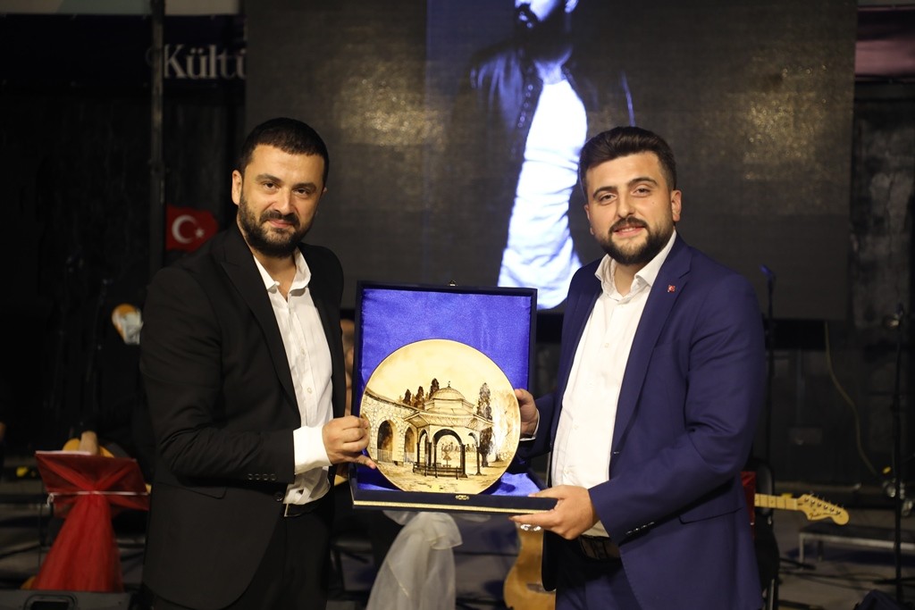 Onur Şan İnegölü Salladı