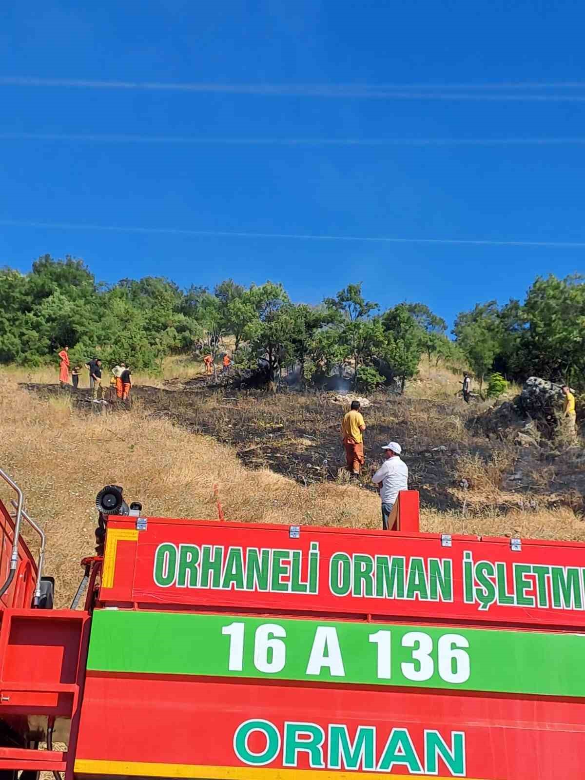 Orhanelide Çıkan Yangın Söndürüldü