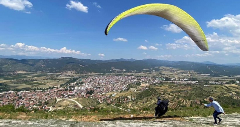 Osmaneli'nde Yamaç Paraşütü Merkezi Olacak