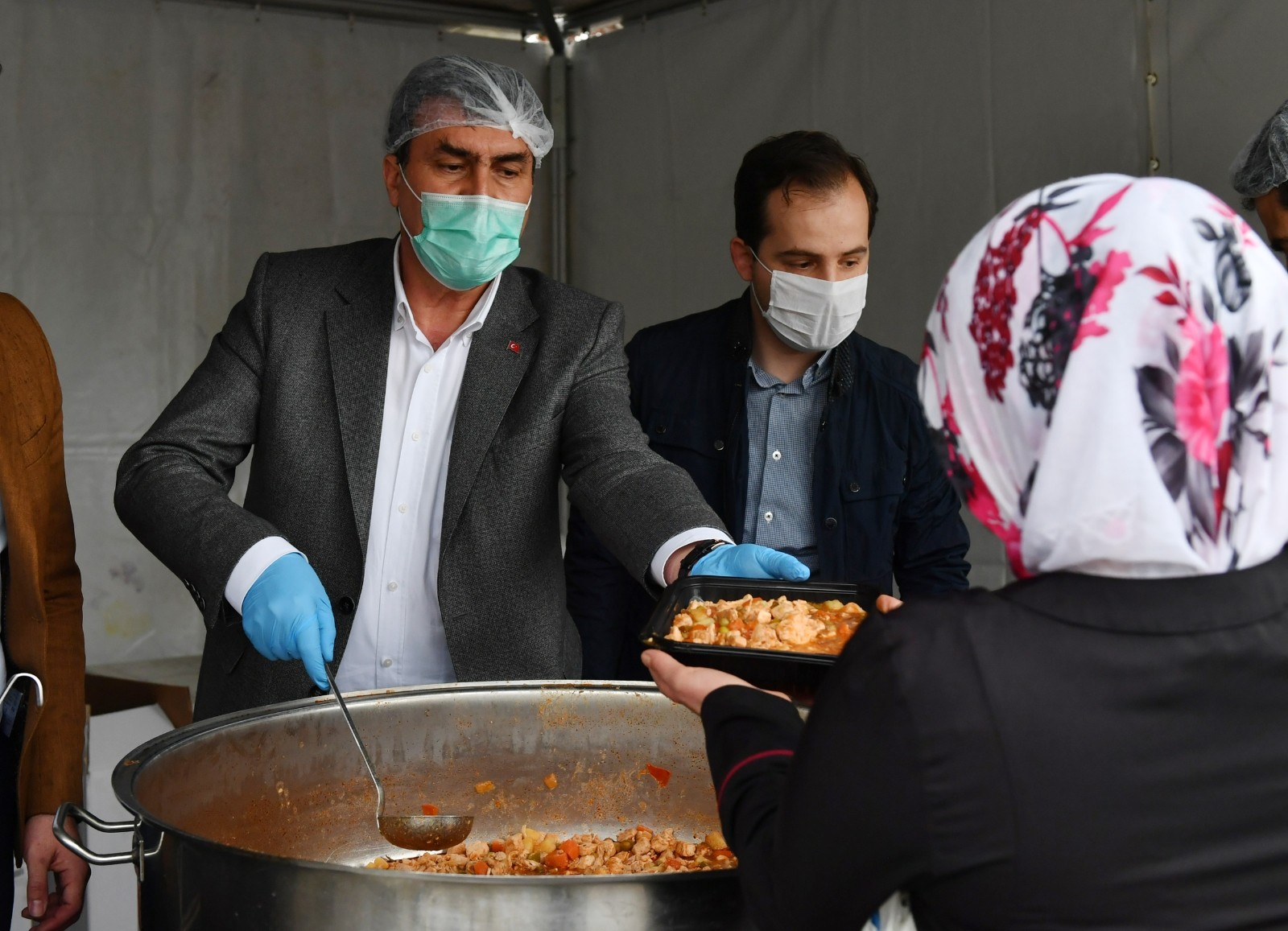 Osmangazi'de Sofralar Ayrı, Gönüller Bir