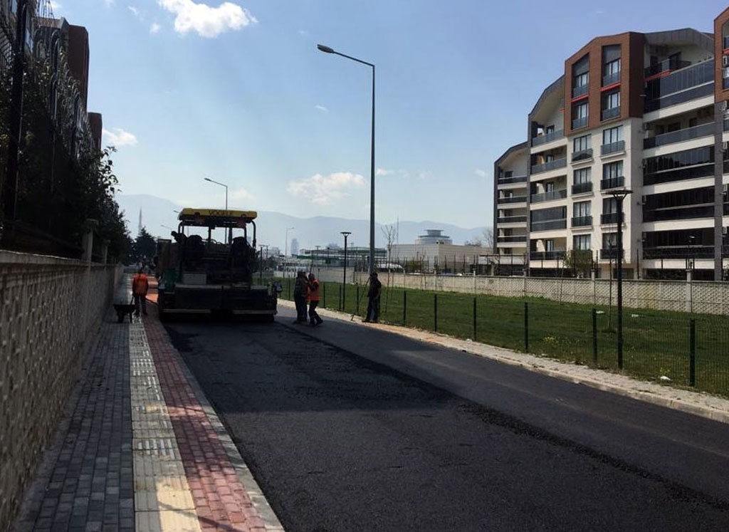 Osmangazi'den Asfalt Mesaisi