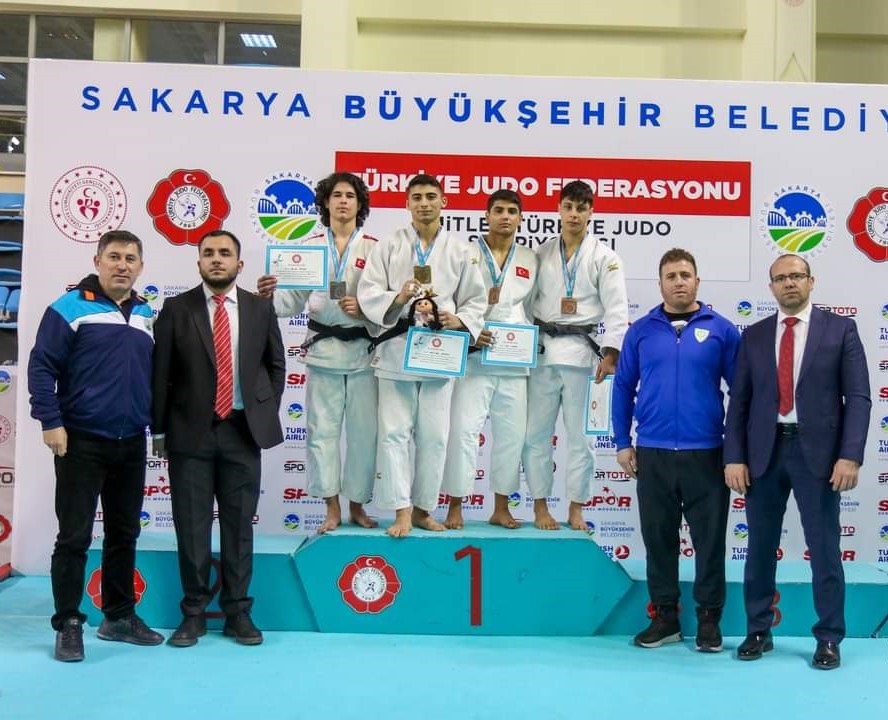 Osmangazili Judocu Sakaryayı Salladı