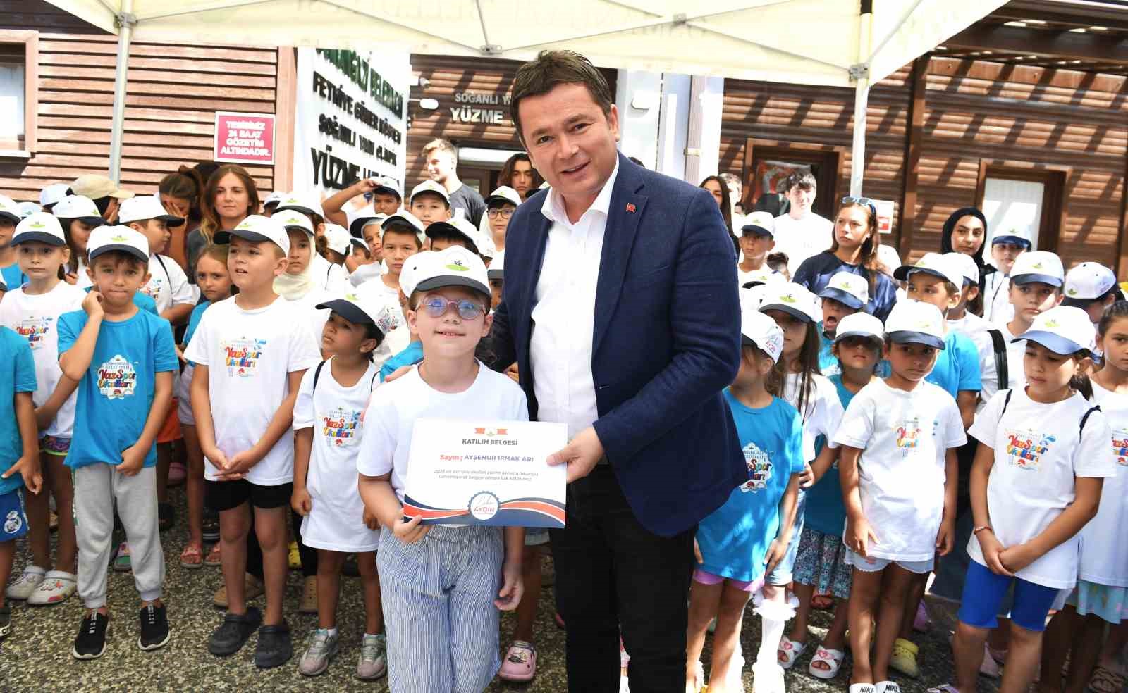 Osmangazinin Yüzme Kurslarında 6 Bin Öğrenci Yüzme Öğrendi