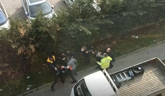 Bursa'da Araç Çekme Kavgası Kamerada