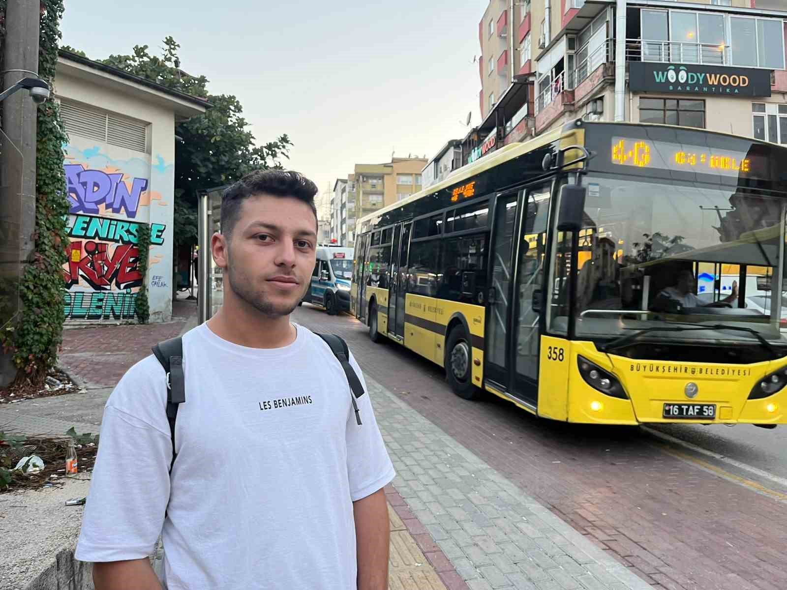 (Özel) Herkes Öğrencilere Otobüs Bileti Ismarladığını Zannetti Ama Gerçek Bambaşka Çıktı