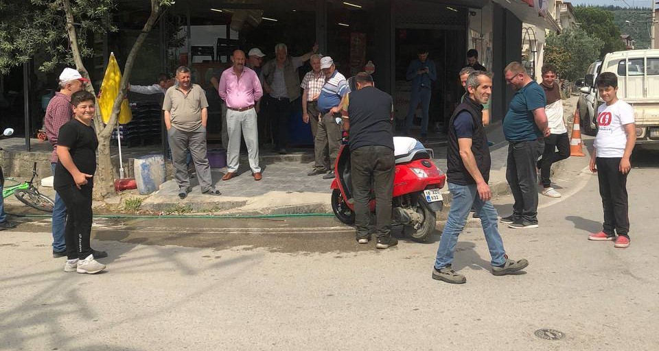 (Özel) Motosikletin İçinden 1 Metrelik Yılan Çıktı