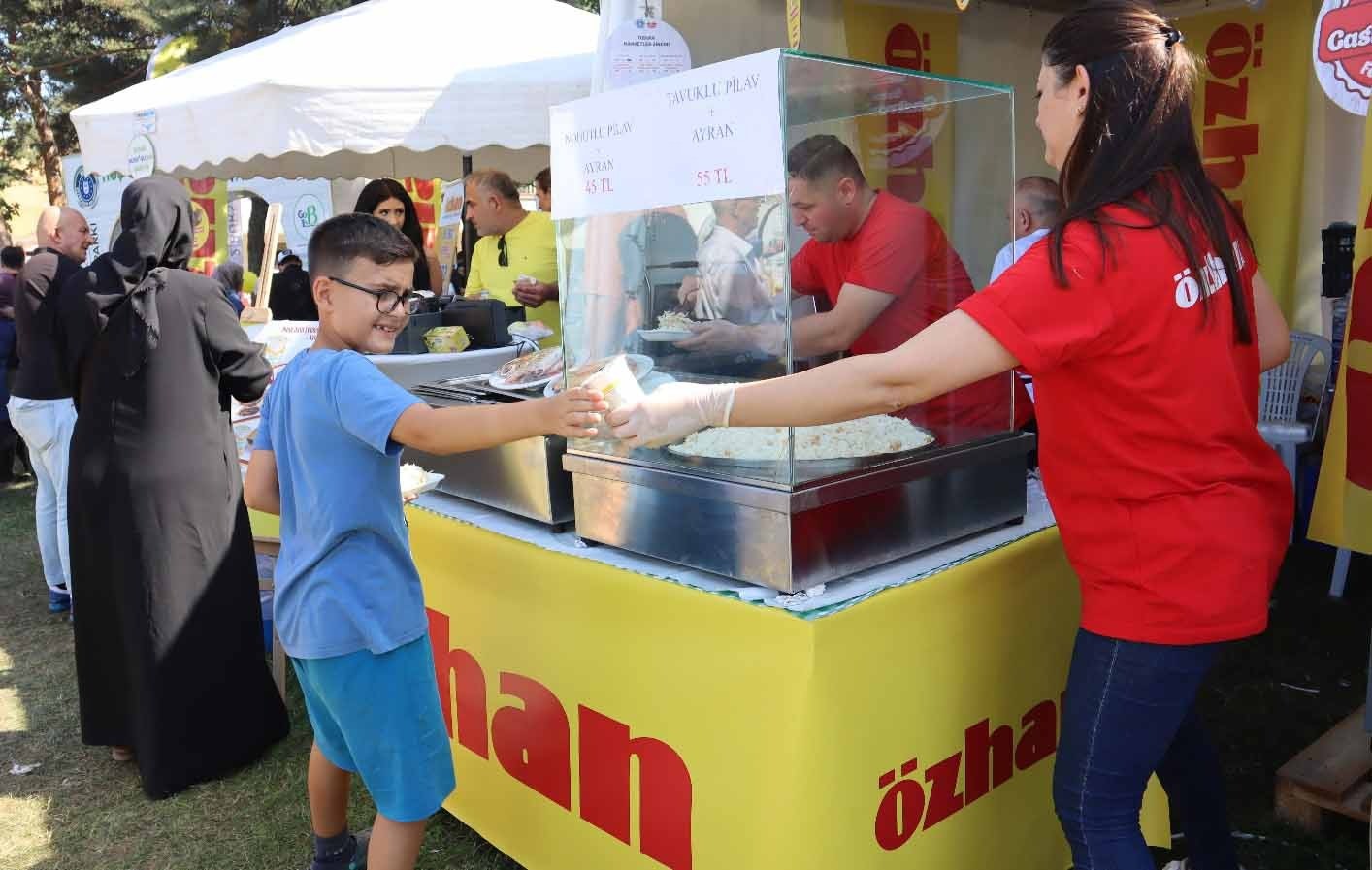 “Özhan Lezzetleri 2. Gastronomi Festivalinde Bursalılarla Buluştu