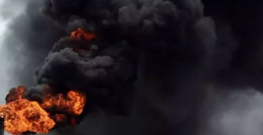 Petrol rafinerisinde patlama