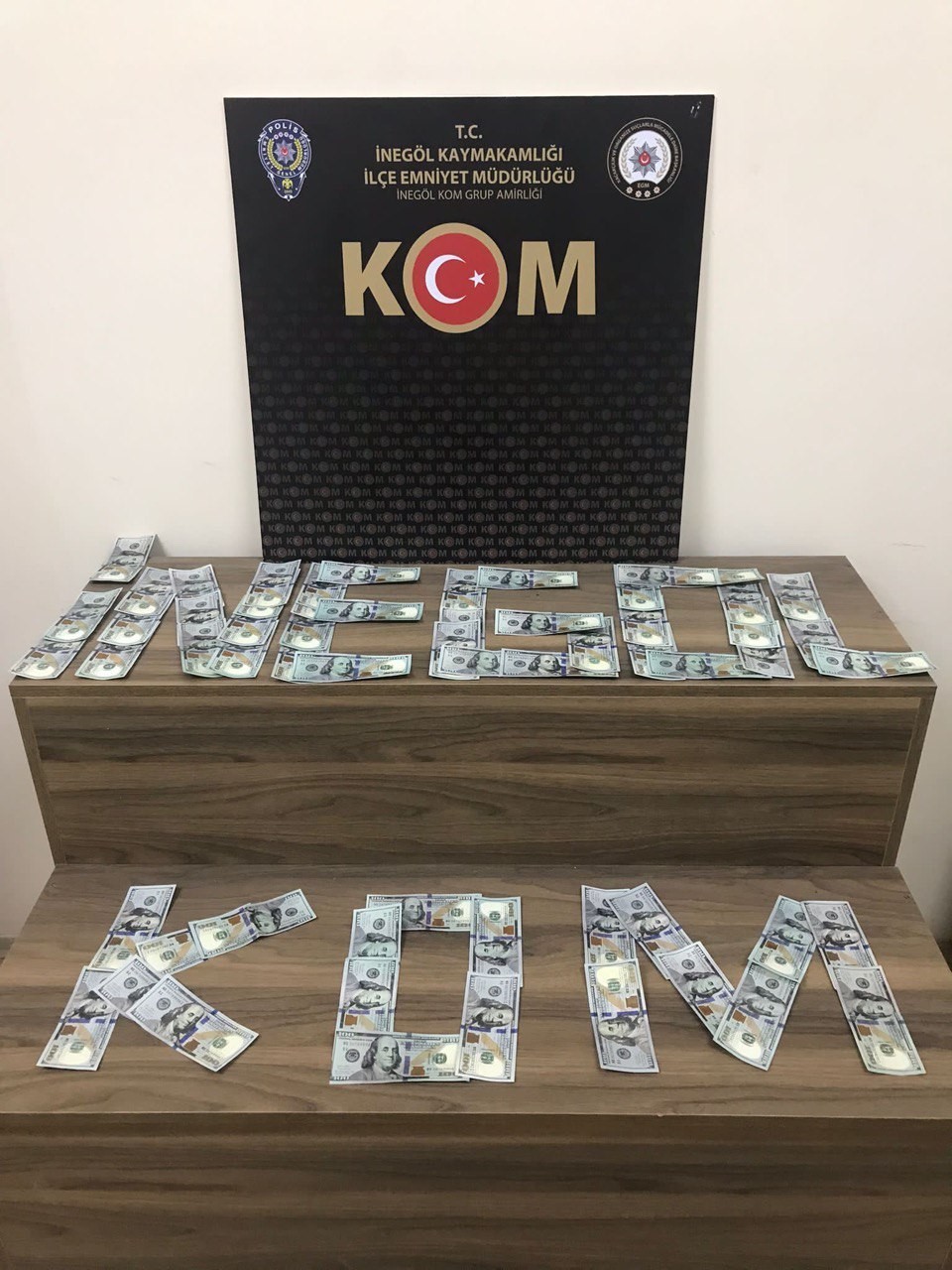 Piyasaya Sahte Dolar Sürmeye Çalışan Bir Kişi Yakayı Ele Verdi
