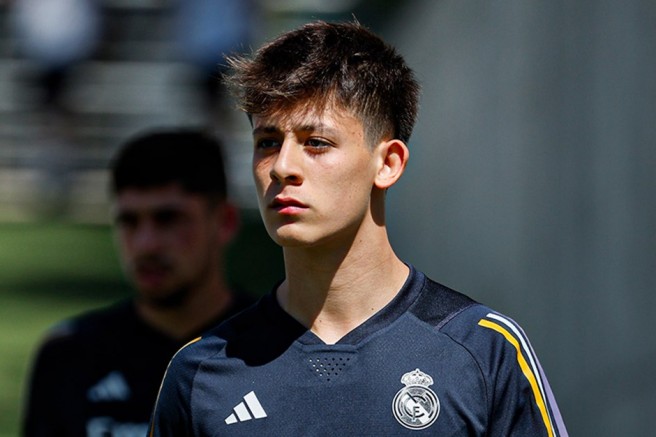 Real Madrid duyurdu:Arda Güler ameliyat oldu