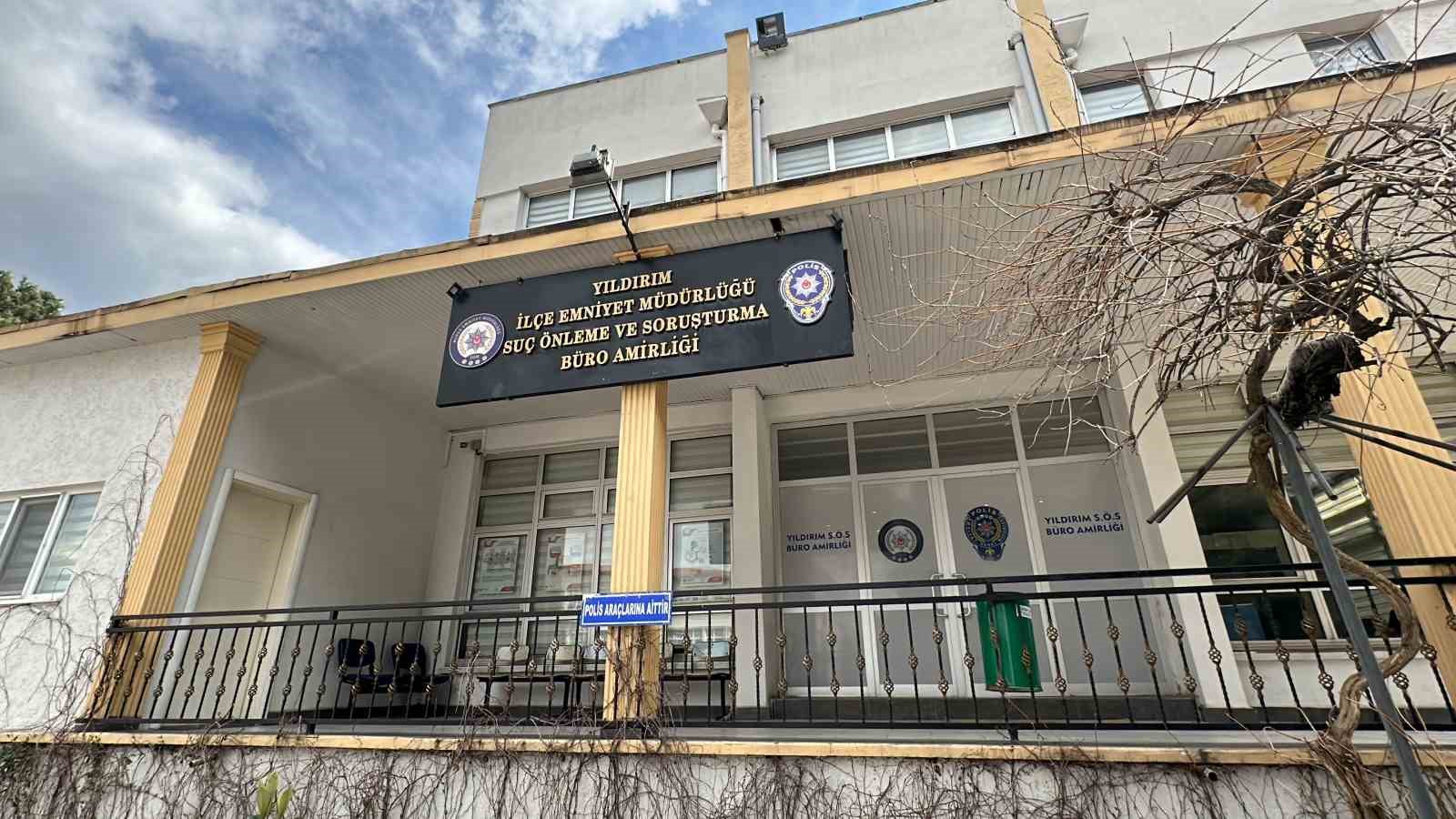 Reşit Olunca İlk İşi Uyuşturucu Satmak Oldu..