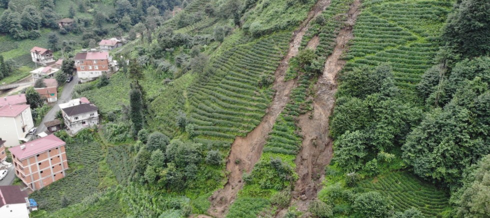 Rize'de Şiddetli Yağışlar Sebebiyle Bazı Evler Önlem İçin Tahliye Edildi