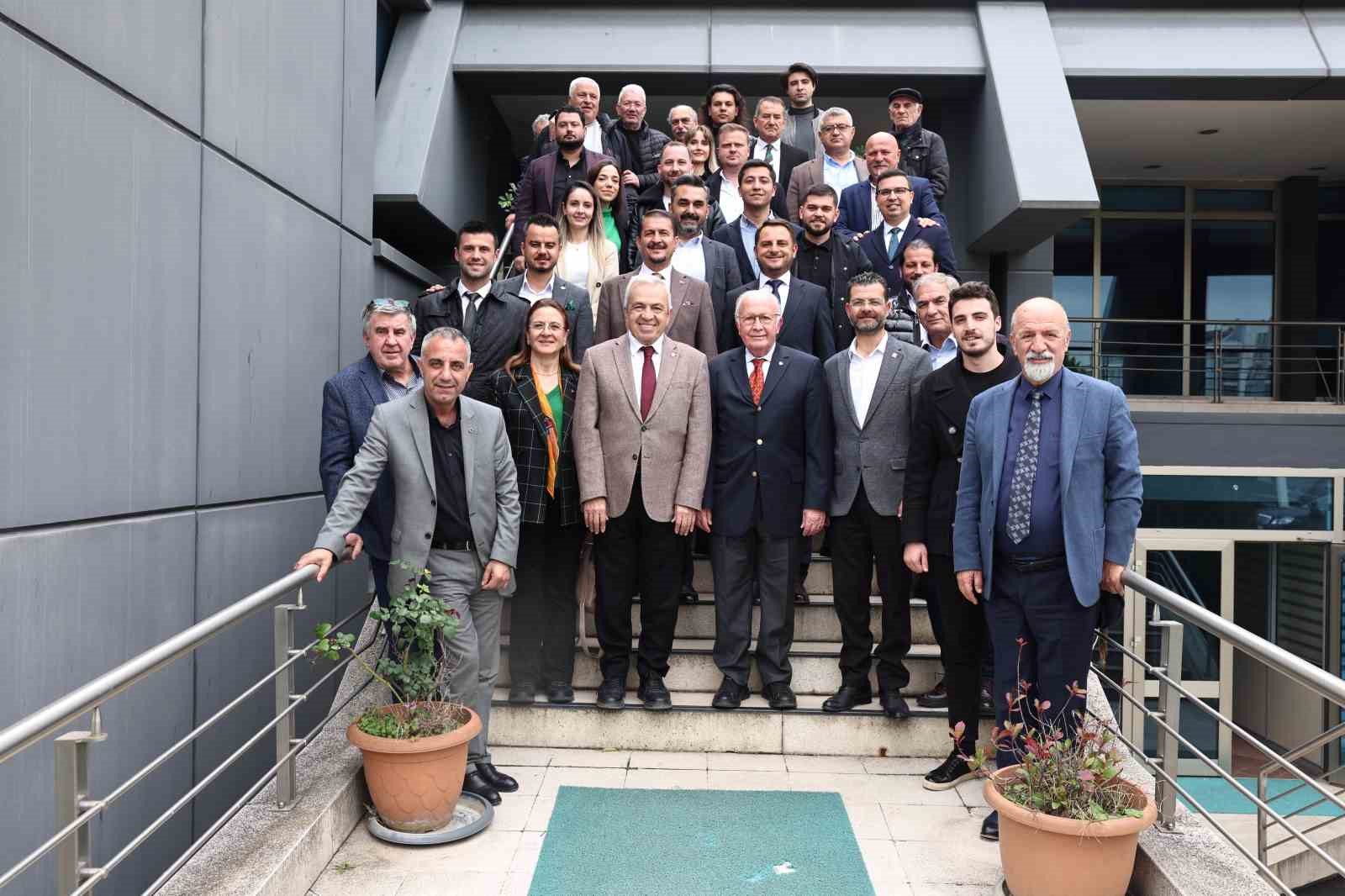 Şadi Özdemirden Bursaspora Destek Mesajı