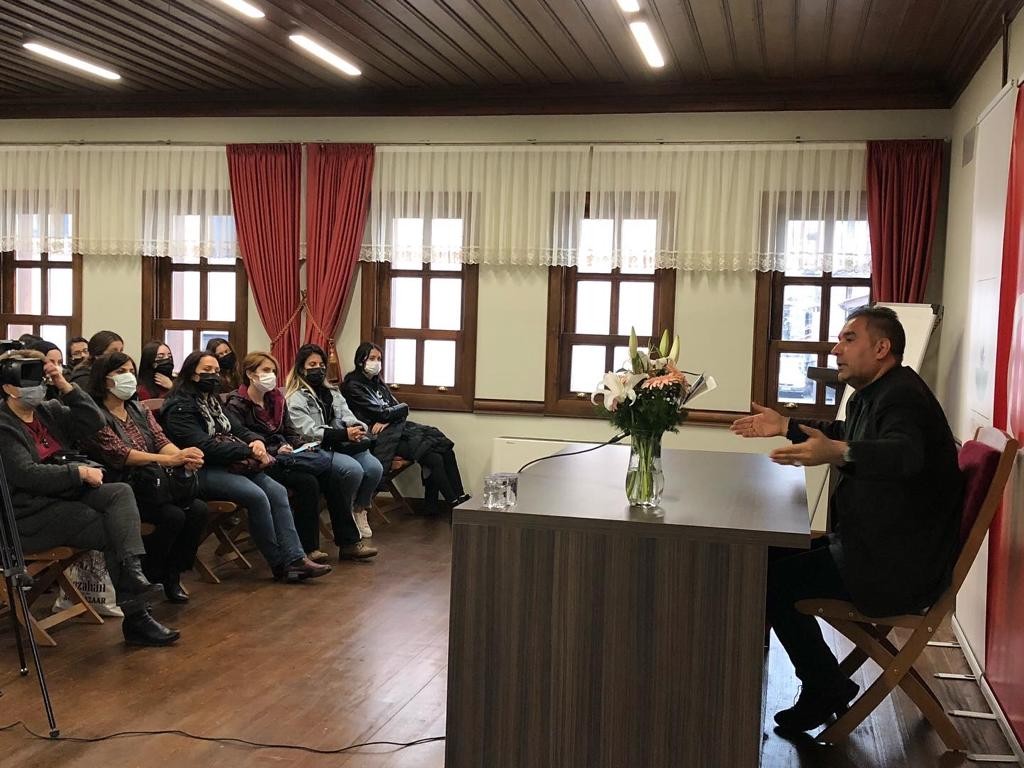 Şadırvanlı Handa Dil Ve Edebiyat Söyleşileri