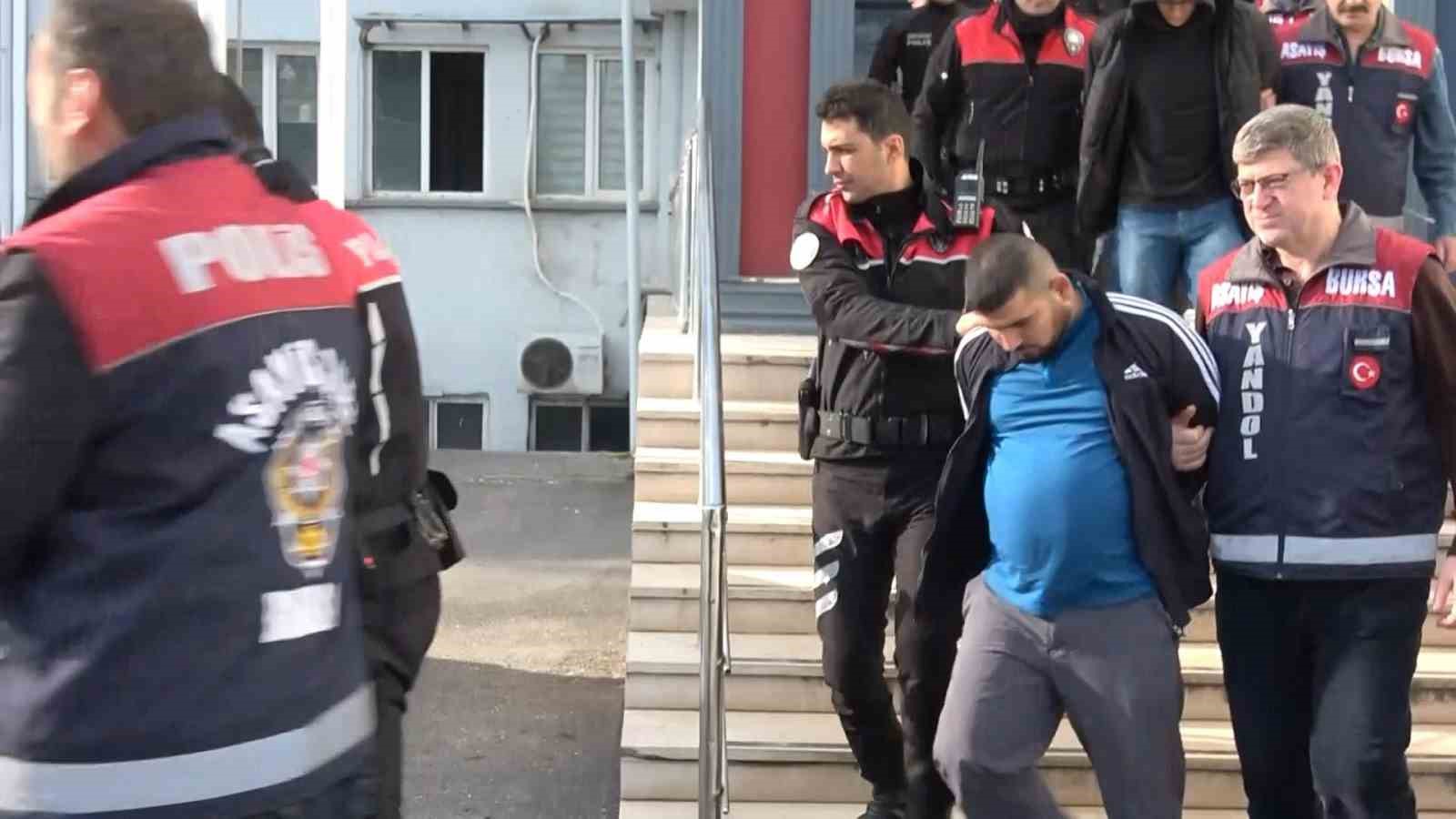 Şafak Vakti Operasyonuyla Kıskıvrak Yakalanan Dolandırıcılık Çetesinden 13Ü Tutuklandı