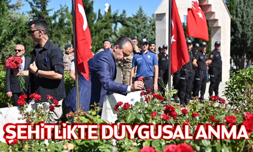 Şehitlikte Duygusal Anma