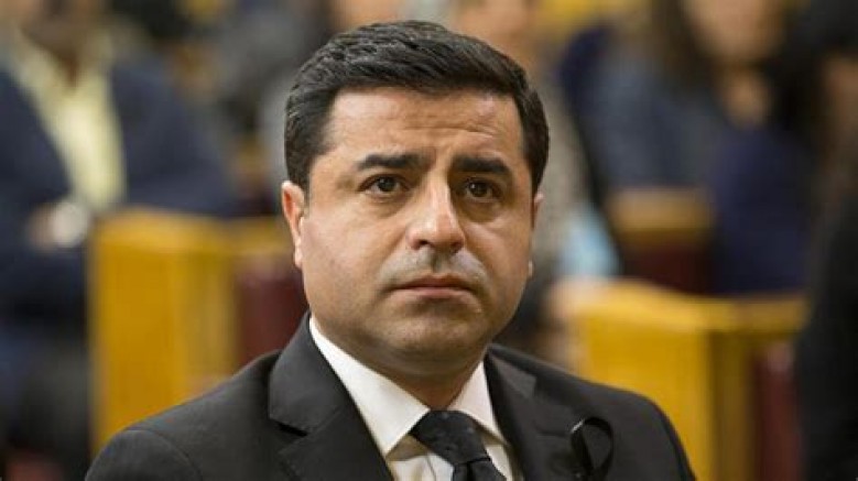 Selahattin Demirtaş'tan Cumhurbaşkanı Erdoğan'a: Sen bunları yap ben hapiste kalacam söz