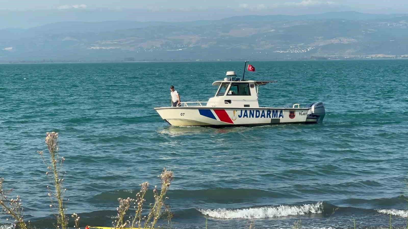 Serinlemek İçin Göle Giren Çocuk Boğuldu