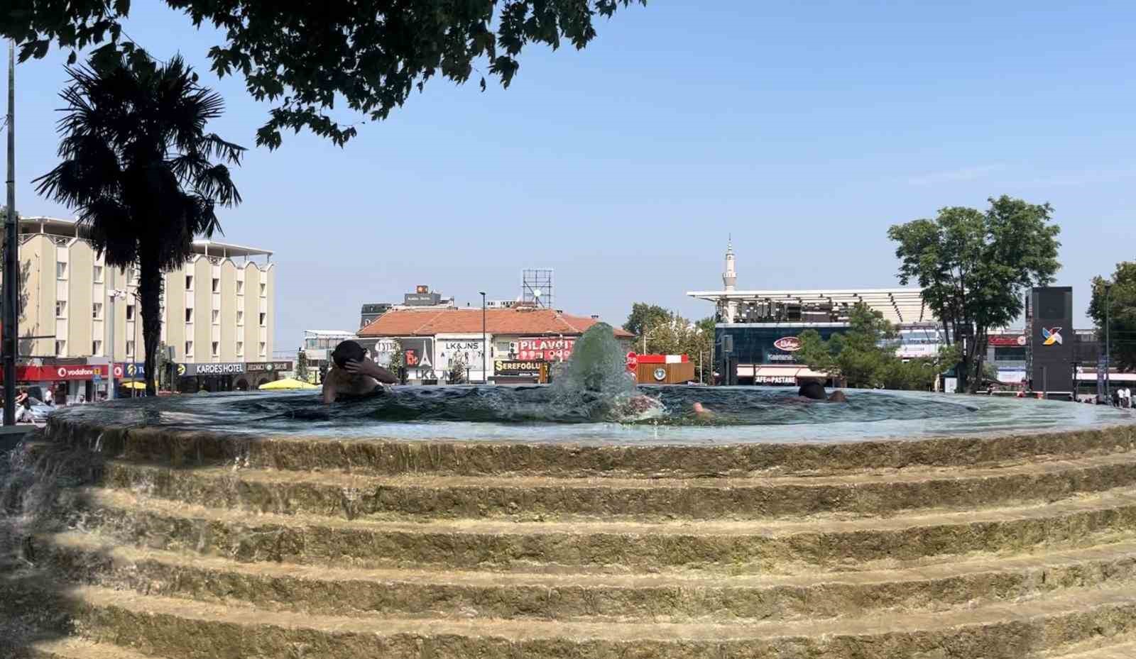 Sıcaklardan Bunalan Çocukların Tehlikeli Oyunu