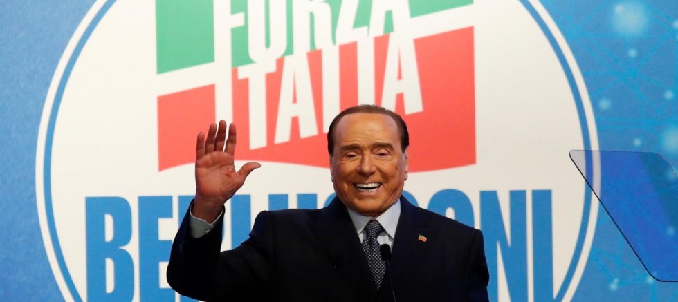 Silvio Berlusconi hayatını kaybetti