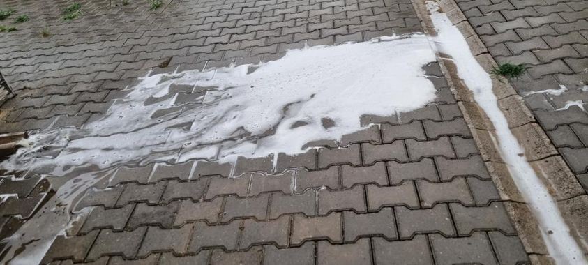 Skandal, Yağmur Yağınca Ortaya Çıktı