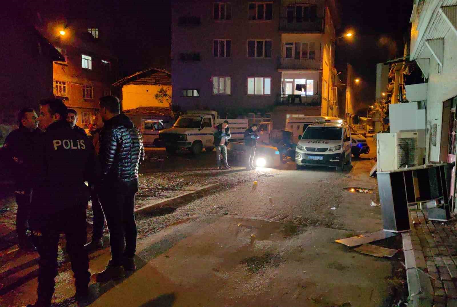 Sokak Ortasında Vuruldu