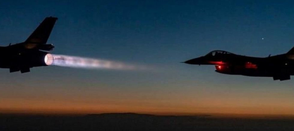 Suriye ve Kuzey Irak'a 'Pençe Kılıç' hava harekatı
