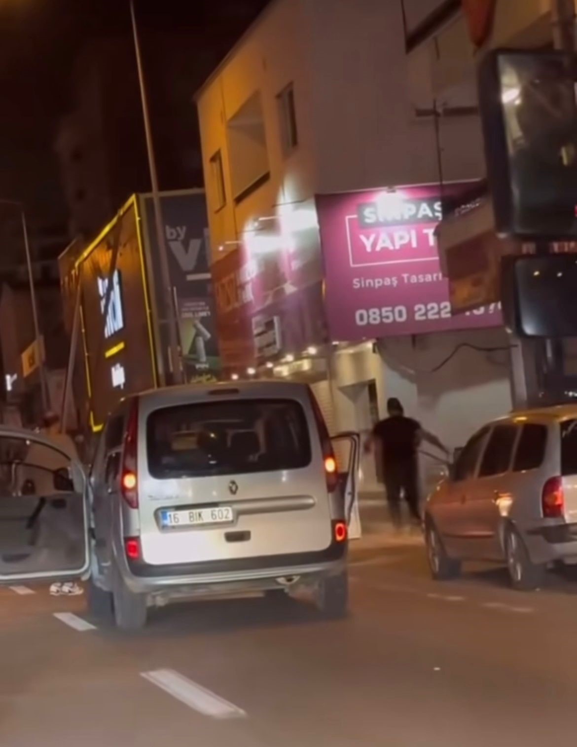 Sürücüler Arası Kavga Kamerada