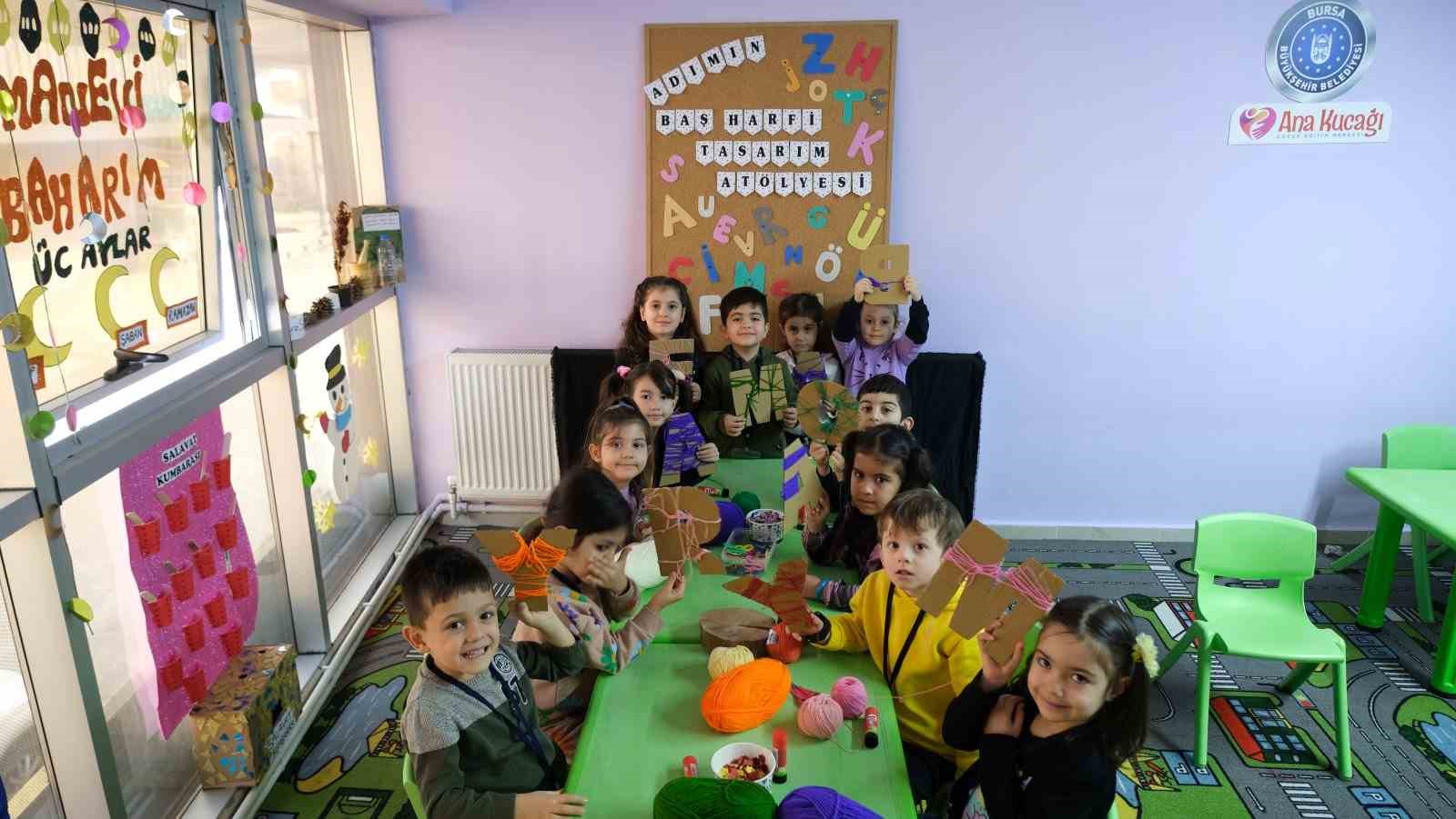 Anakucaklarında Yarıyıl Renkli Geçiyor