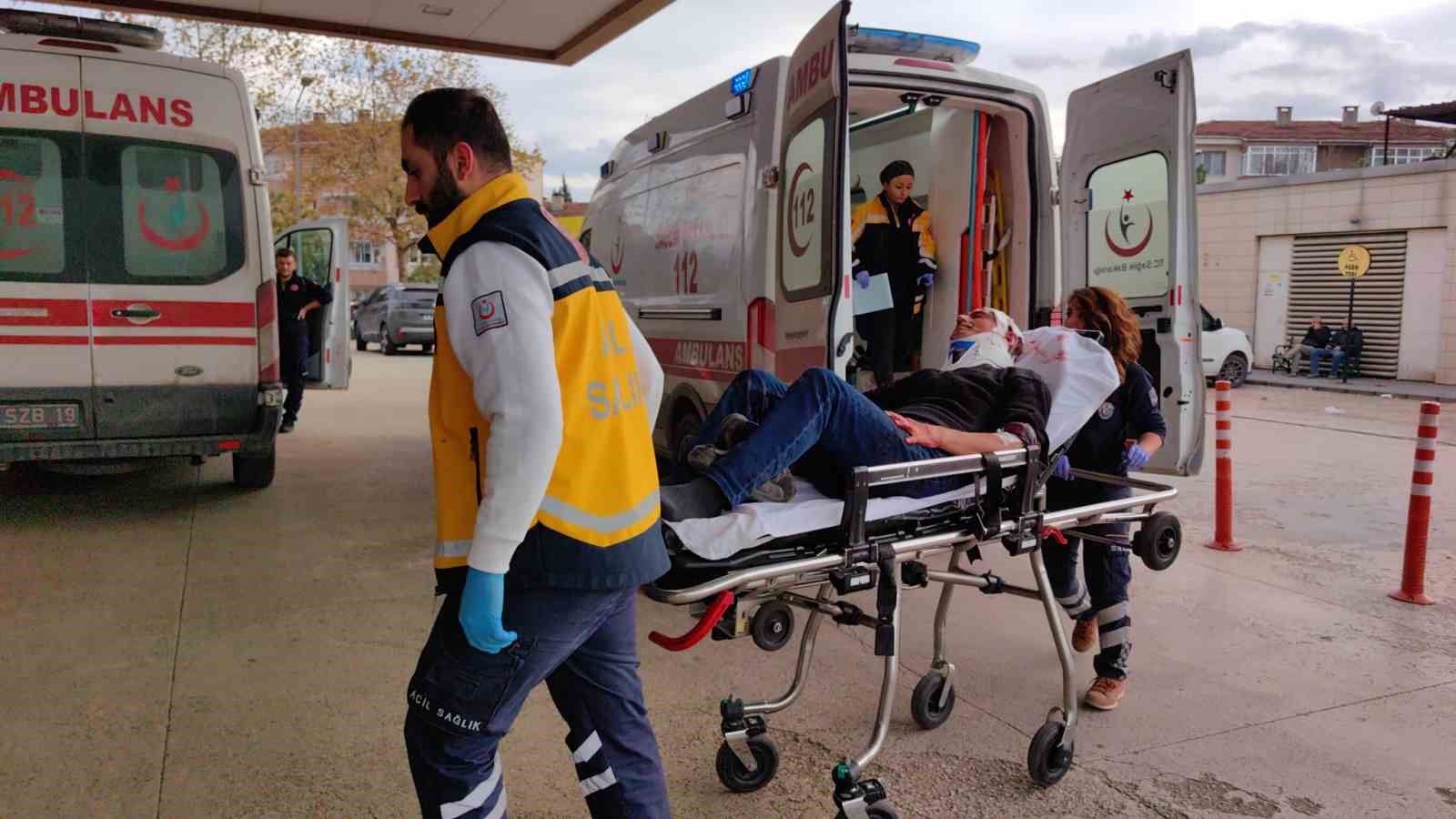 Bursada Silahlı Kavga; 1İ Ağır 2 Yaralı