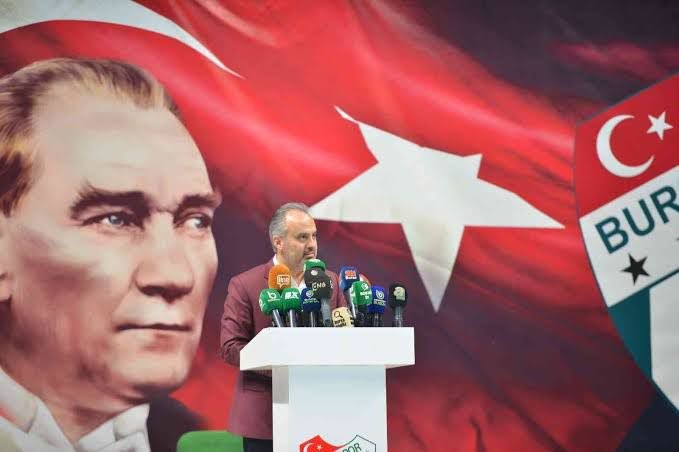 Bursaspor Kulübü, Büyükşehir Belediye Başkanı Alinur Aktaşa Teşekkür Etti